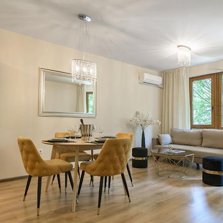 Мarelis Luxe Port Apartment Varna Eksteriør billede