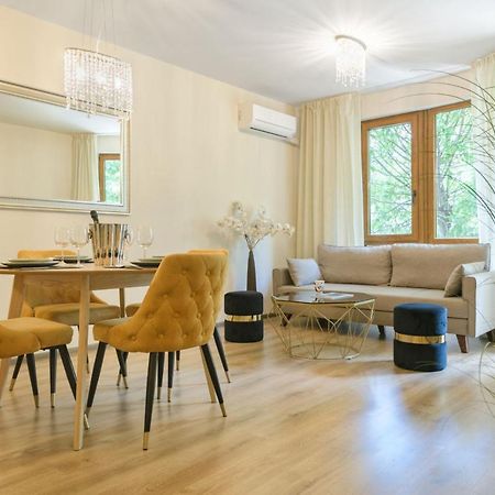 Мarelis Luxe Port Apartment Varna Eksteriør billede