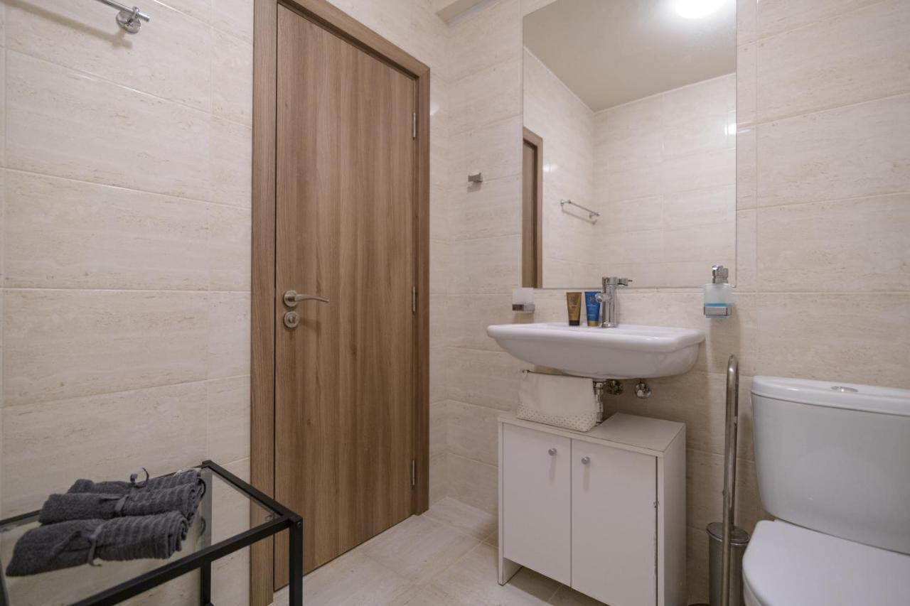 Мarelis Luxe Port Apartment Varna Eksteriør billede