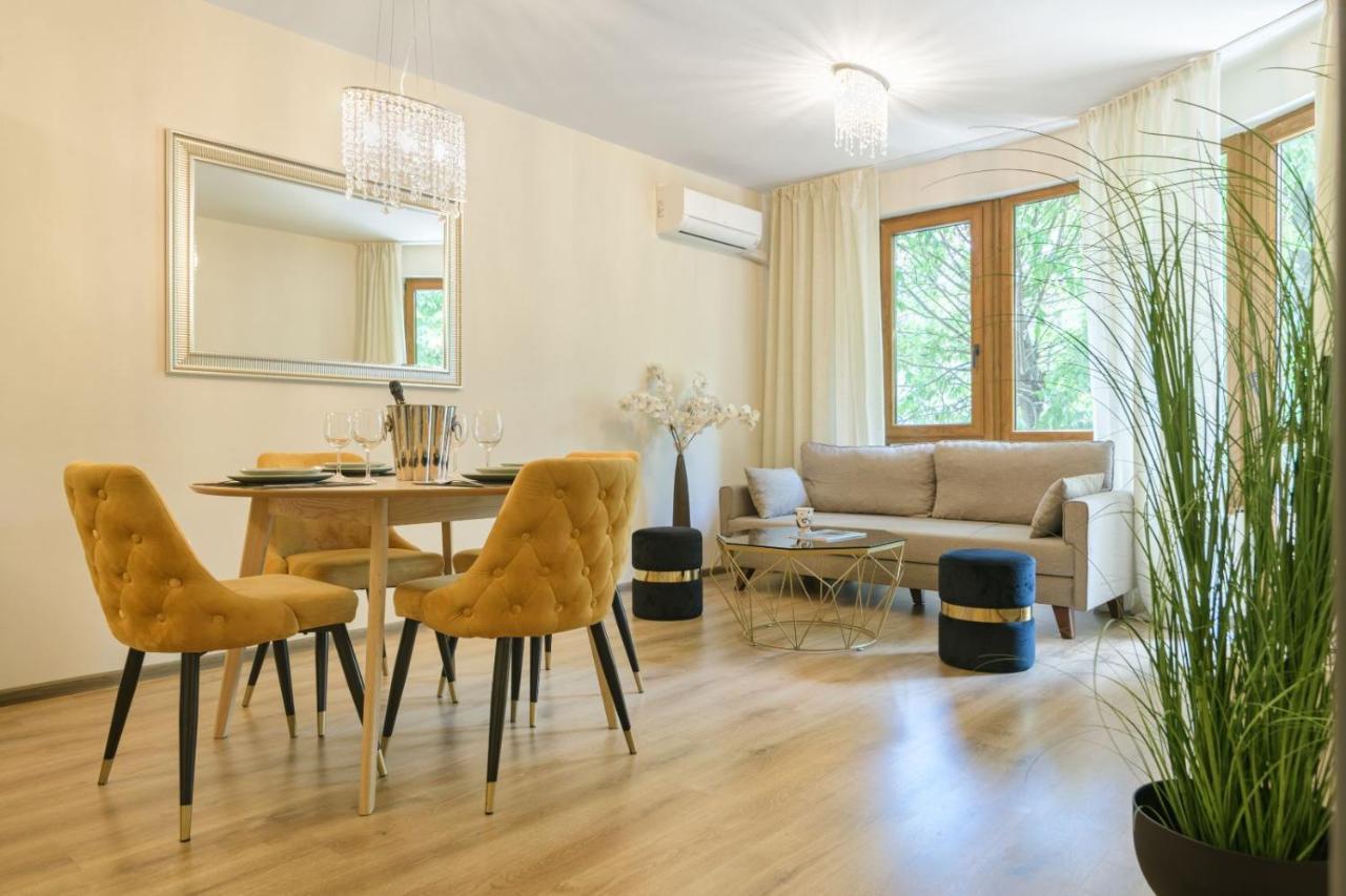 Мarelis Luxe Port Apartment Varna Eksteriør billede