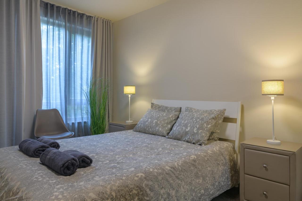 Мarelis Luxe Port Apartment Varna Eksteriør billede